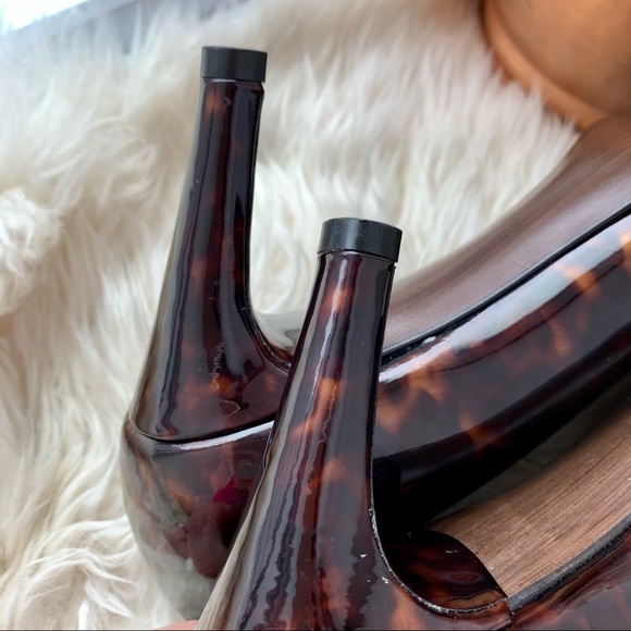 Stuart Weitzman Tortoise Leather Suede Heel Pumps - Picture 13 of 15